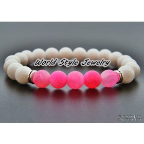   Fehér jade, repesztett pink achát, ásványgyöngy karkötő.